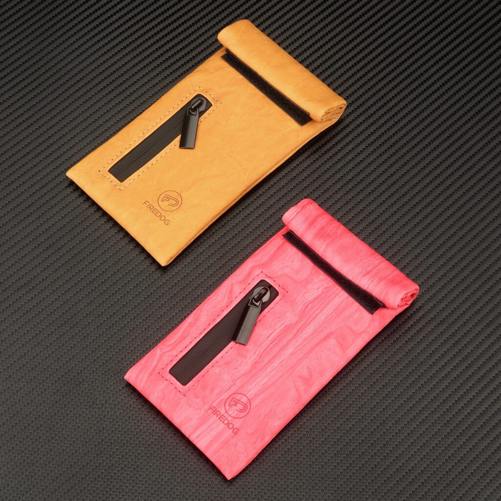 Carbon-Lined Odorless Stash Pouch 4