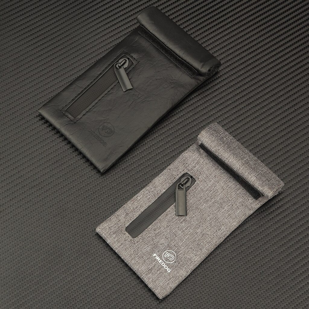 Carbon-Lined Odorless Stash Pouch 2