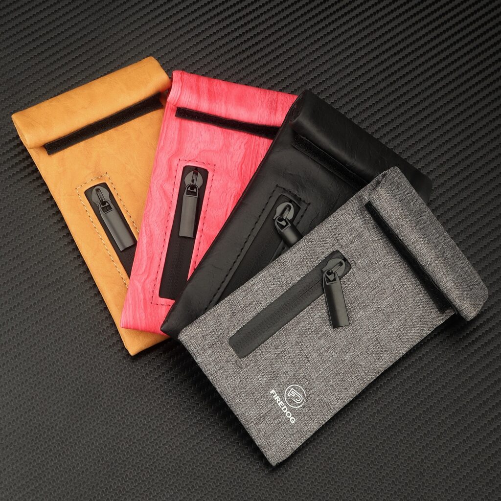 Carbon-Lined Odorless Stash Pouch 1